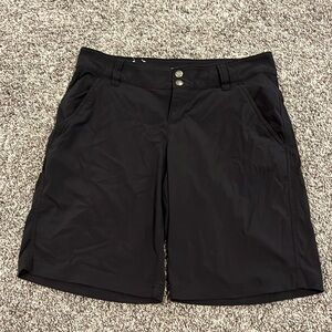 Columbia Omni shield shorts woman’s 6 black advanced repellency